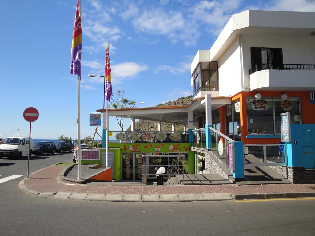House On The Beach Machico  Extérieur photo